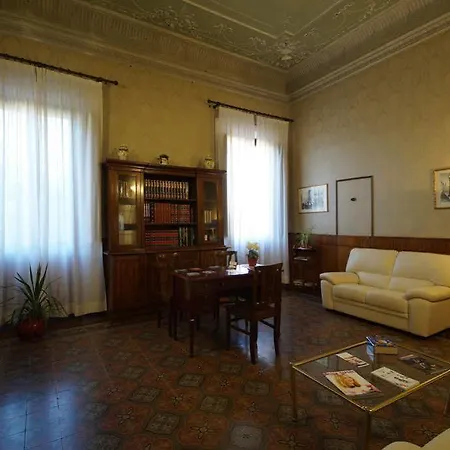 Pensjonat Casa Secchiaroli 3*