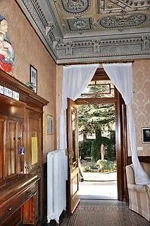 Casa Secchiaroli Guest house 3*