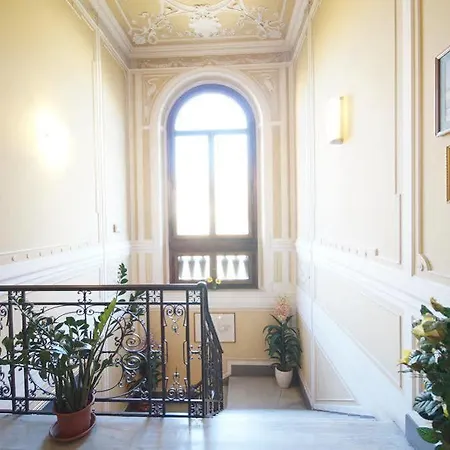 Casa Secchiaroli 3* Florence